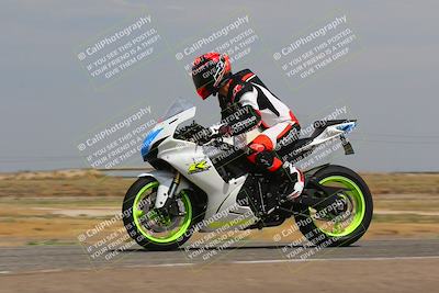 media/Sep-10-2023-Pacific Track Time (Sun) [[44210541ad]]/Group B/1220pm (Wheelie Bump)/